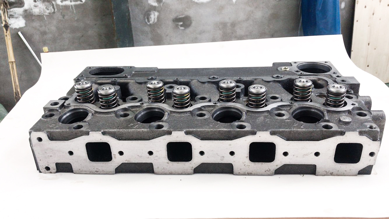 Cylinder Head Complete 7N8574 for Caterpillar 3304PC